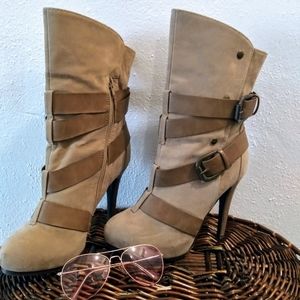 Tan boots w heel